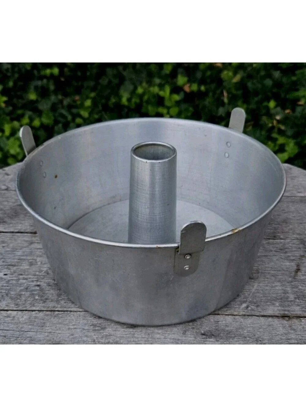 Vintage Aluminum 2 Piece 10